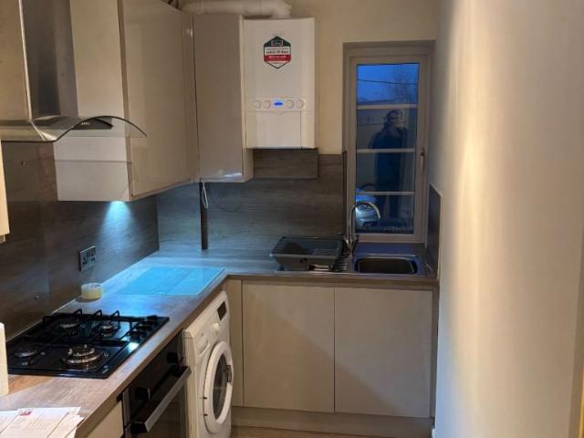 Flat for rent in Stumperlowe, Fulwood