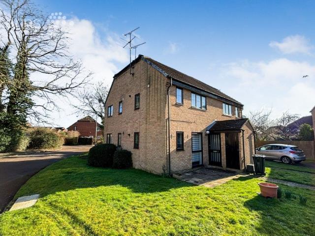 Flat for rent in Earley