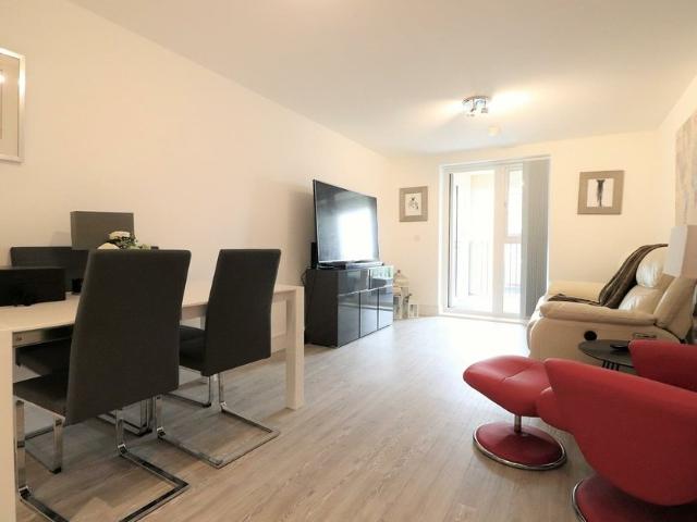 Apartment for rent in High Wycombe, Daws Hill