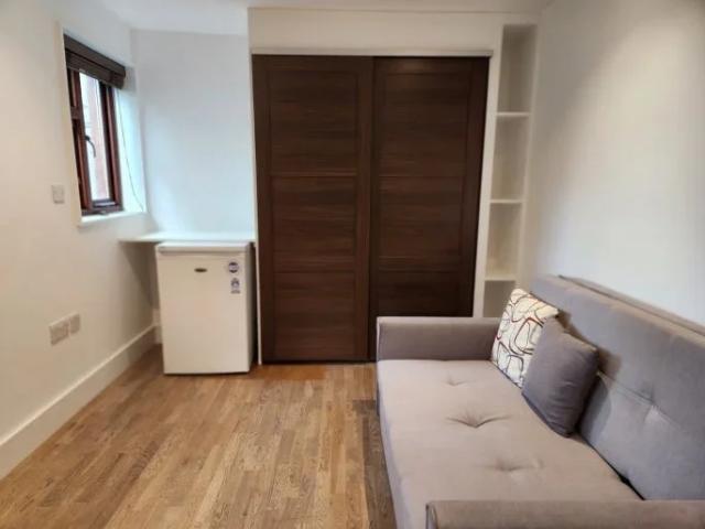 Flat for rent in Hendon, Greater London