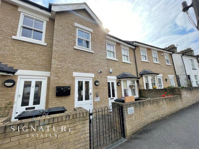 Flat for rent in North Watford, Hertfordshire