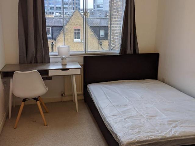 Flat for rent in Finsbury, Greater London