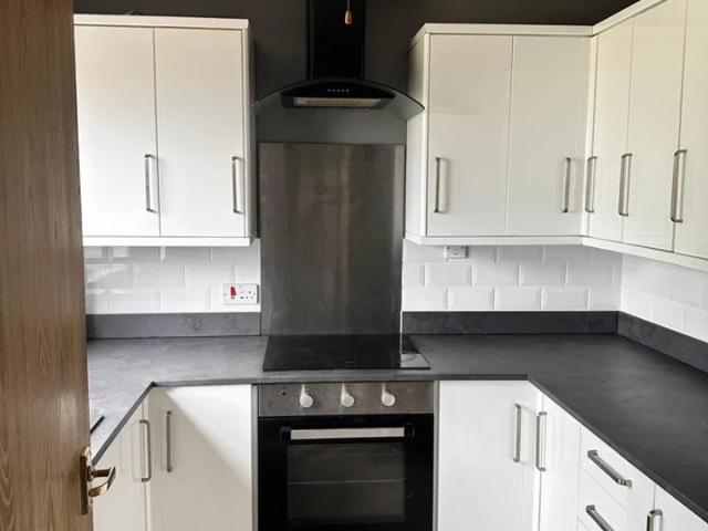 Flat for rent in Worcester Park Estate, Monks Orchard