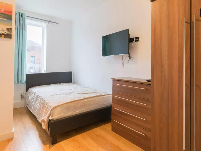 Flat for rent in London Borough of Wandsworth, Greater London