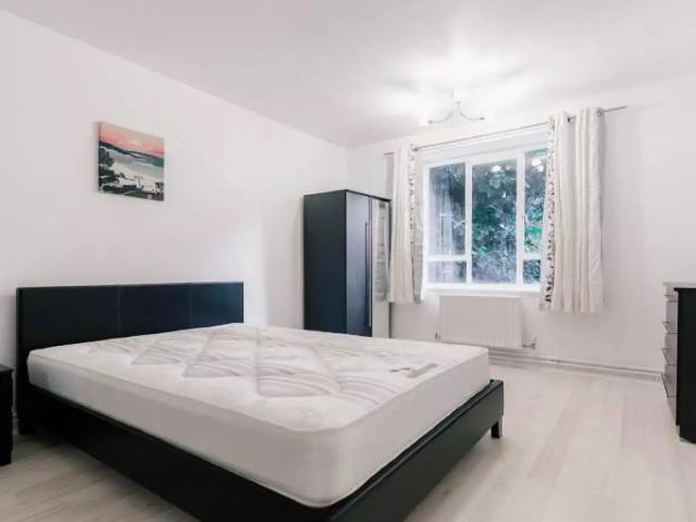 Flat for rent in London Borough of Wandsworth, Greater London