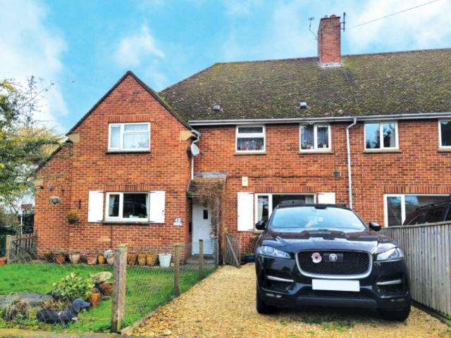 Flat for rent in Dromore, Oxfordshire