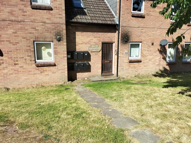 Flat for rent in Oakwood, East Midlands