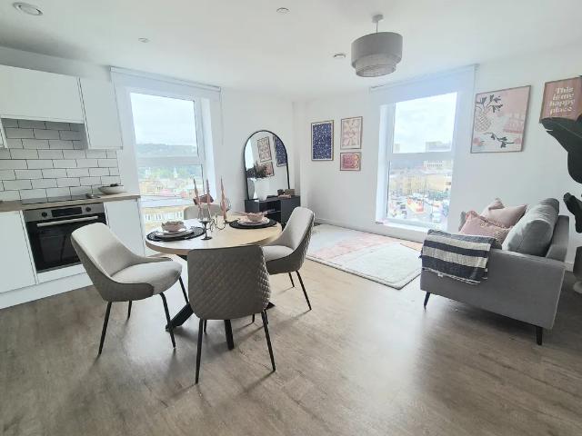 Flat for rent in Boothtown, Halifax