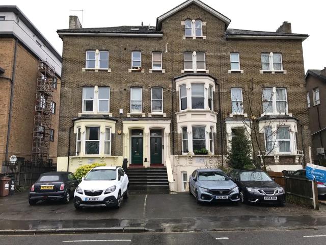 Flat for rent in London Borough of Croydon, Selhurst