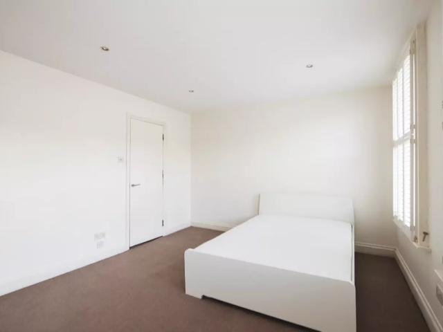Flat for rent in Hoxton, Greater London