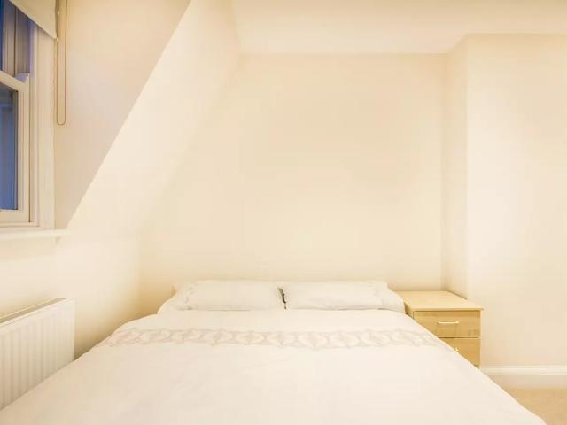 Flat for rent in London Borough of Lewisham, Greater London