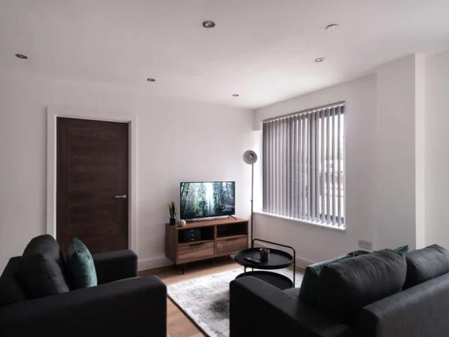 Flat for rent in Gorse Hill, Trafford Park