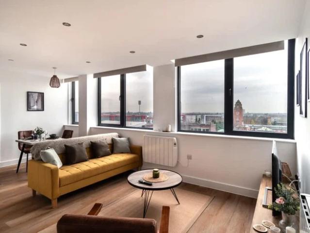 Flat for rent in Gorse Hill, Trafford Park