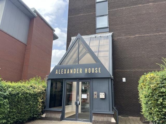 Flat for rent in Gorse Hill, Trafford Park