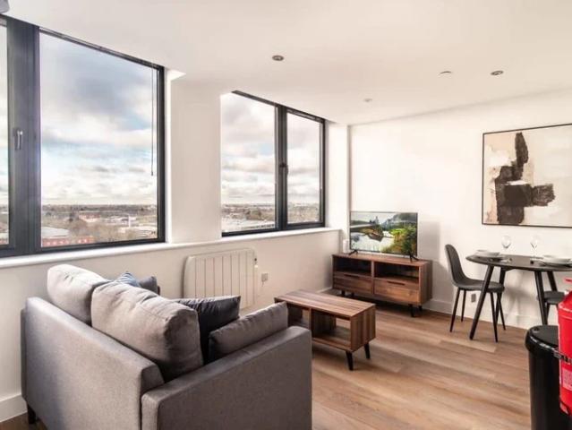 Flat for rent in Gorse Hill, Trafford Park