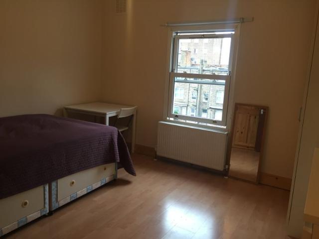 Flat for rent in West Kensington, Greater London