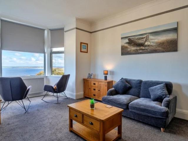 Flat for rent in Penbeagle, Cornwall