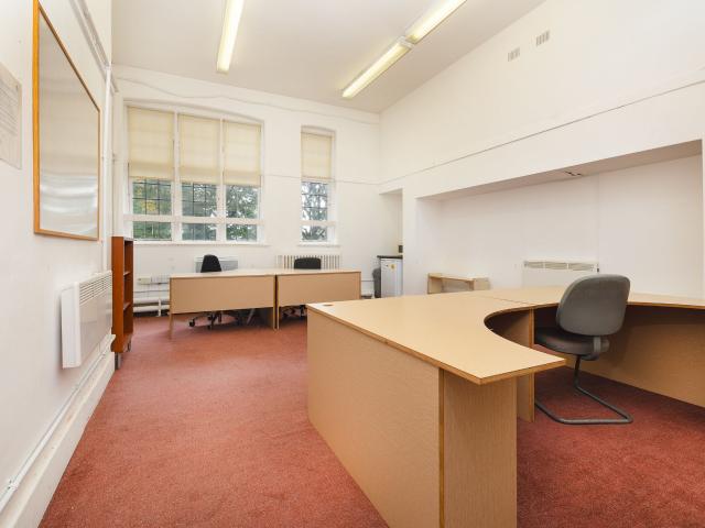 Flat for rent in Caldermill, East Midlands