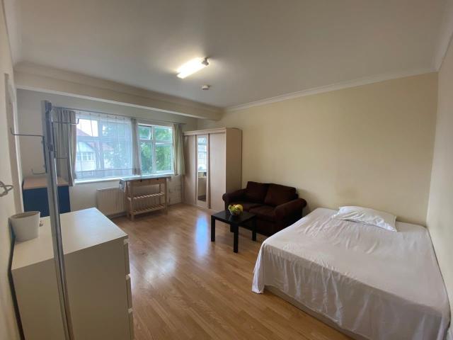 Flat for rent in London, Dollis Hill