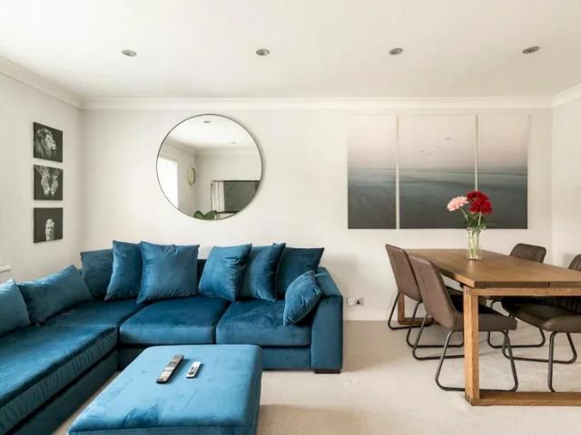 Flat for rent in Eton