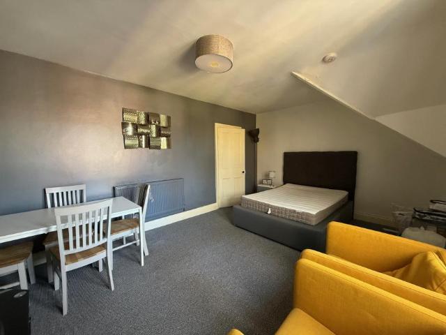 Flat for rent in Haddon, East Midlands