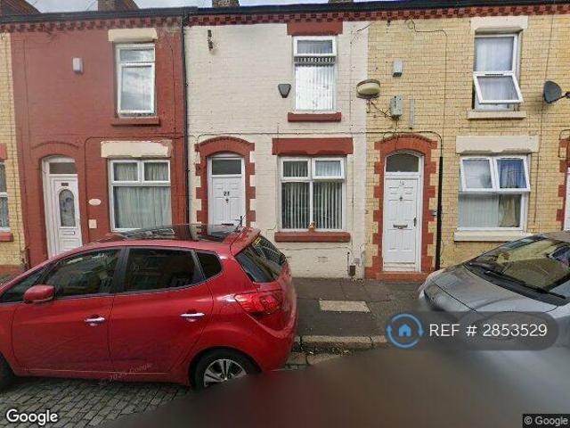 Flat for rent in Kensington, Calderstones