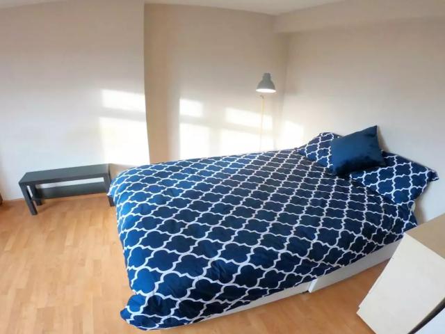 Flat for rent in North Kensington, Greater London