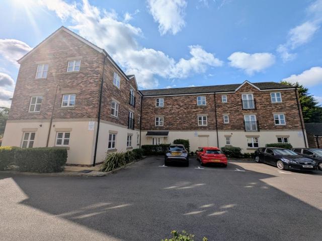 Flat for rent in Belle Isle, West Yorkshire