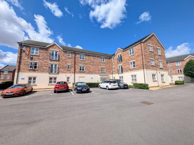 Flat for rent in Belle Isle, West Yorkshire