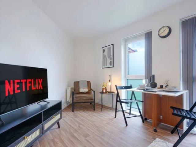 Flat for rent in Ball Hill, West Midlands