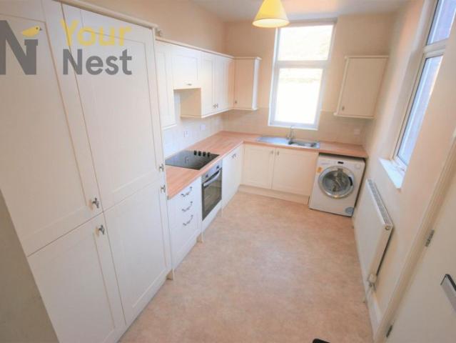 Flat for rent in Manston, Leeds