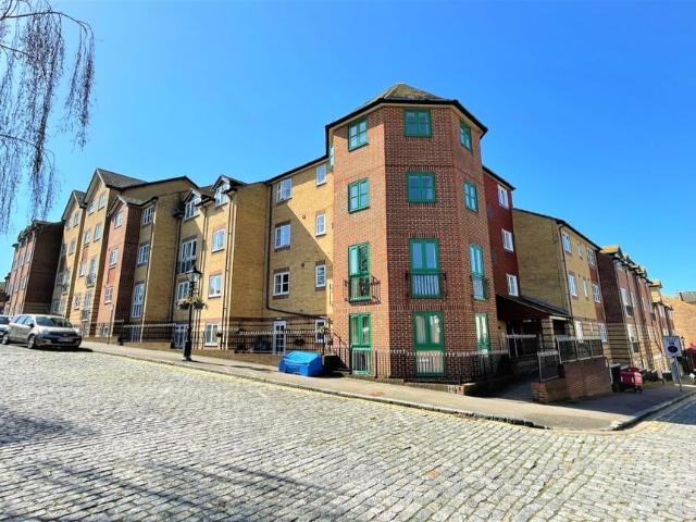 Flat for rent in Foord, Folkestone and Hythe