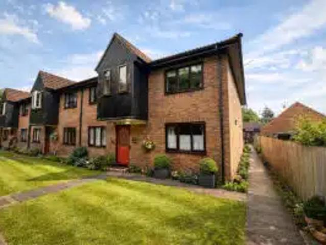 Flat for rent in Frogmore, Five Acres