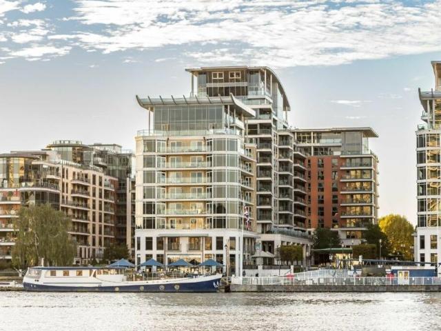 Flat for rent in Imperial Wharf, Greater London