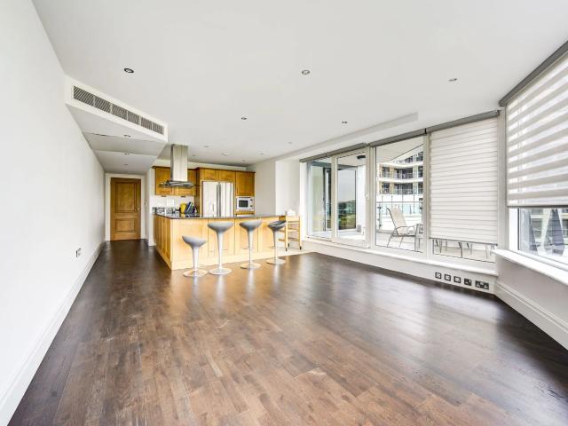 Flat for rent in Imperial Wharf, Greater London