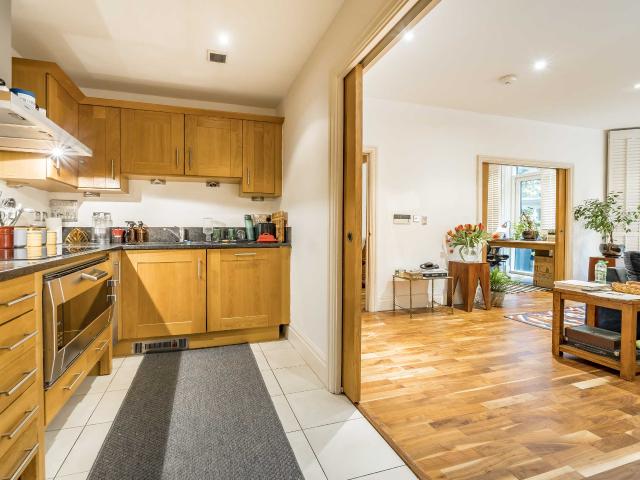 Flat for rent in Imperial Wharf, Greater London