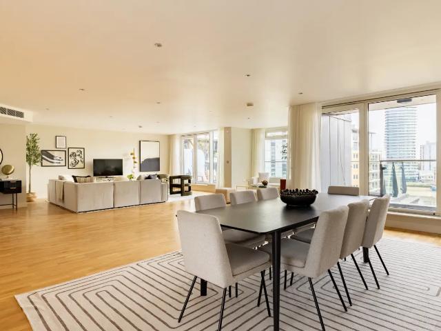 Flat for rent in Imperial Wharf, Greater London