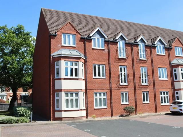 Flat for rent in Aldridge, West Midlands