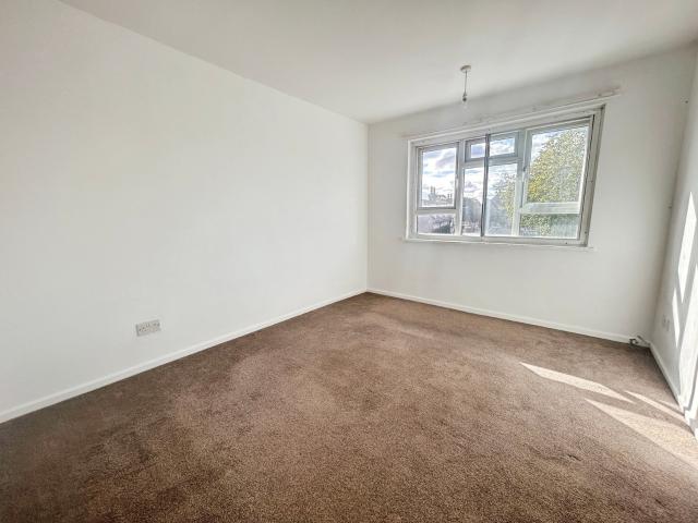 Flat for rent in Thatcham, West Berkshire