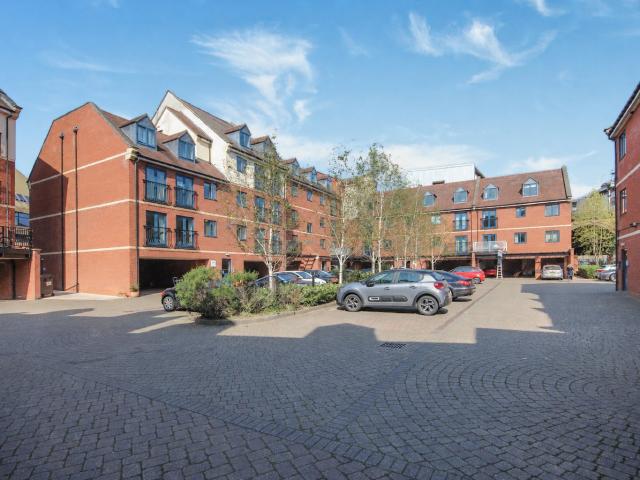 Flat for rent in St Clements, Worcestershire