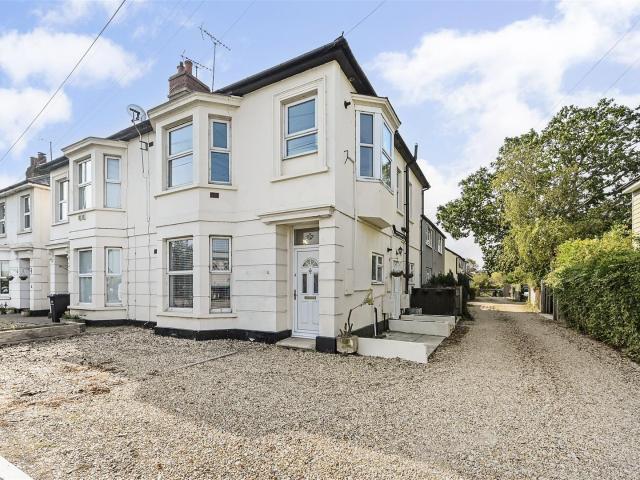 Flat for rent in Arundel, Arun