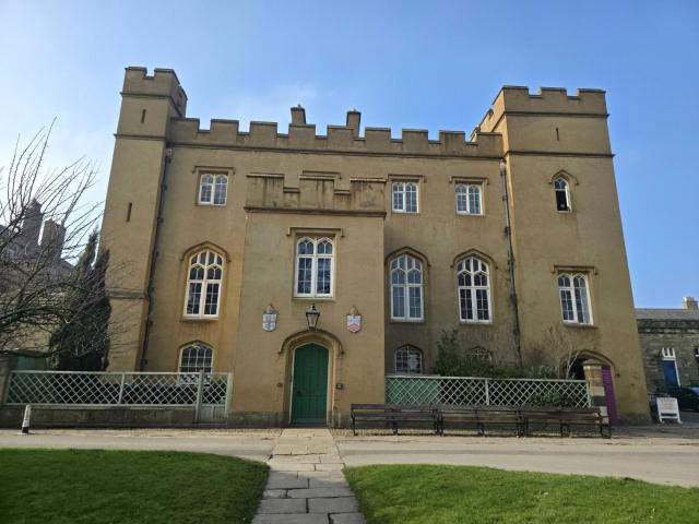 Flat for rent in Durham