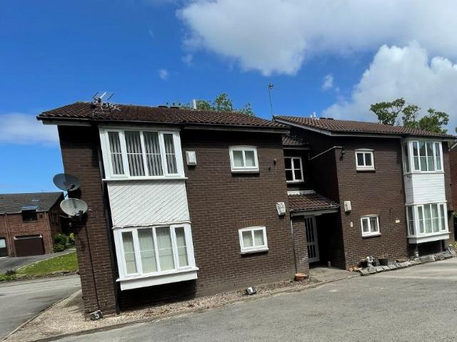 Flat for rent in New Ferry, Wirral