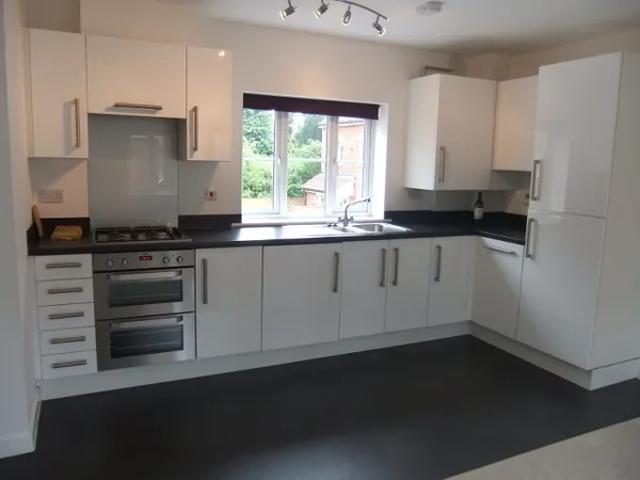 Flat for rent in Midway, Kent