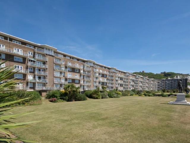 Flat for rent in Clarendon, Dover