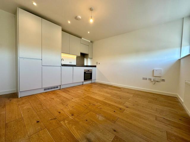 Flat for rent in Lee Chapel, Basildon