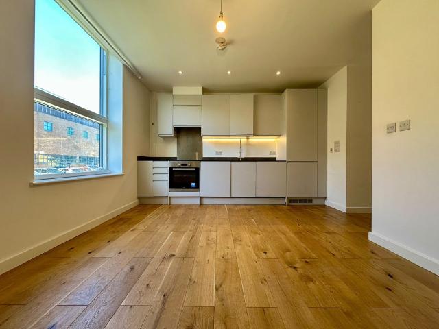 Flat for rent in Lee Chapel, Basildon