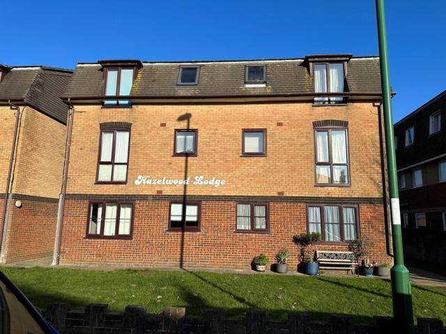 Flat for rent in Lancing, Adur
