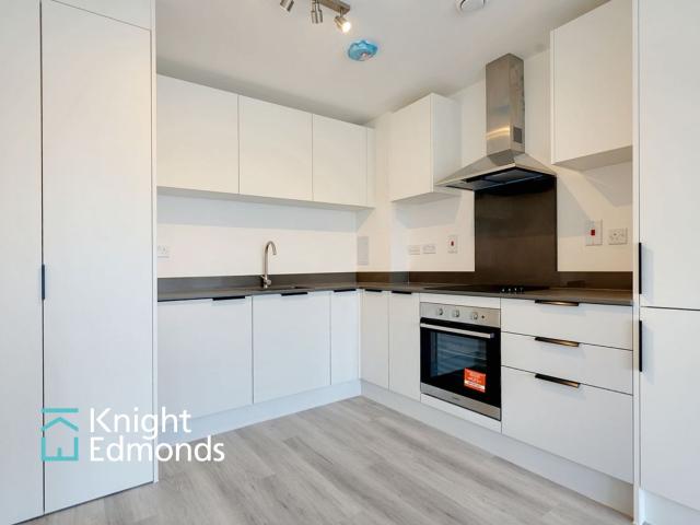 Flat for rent in Midway, Kent