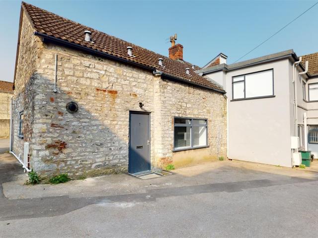 Flat for rent in Hayes Park, Midsomer Norton